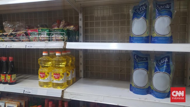 Produsen membantah terlibat dalam jaringan mafia minyak goreng yang memicu kelangkaan dan kenaikan harga belakangan ini.