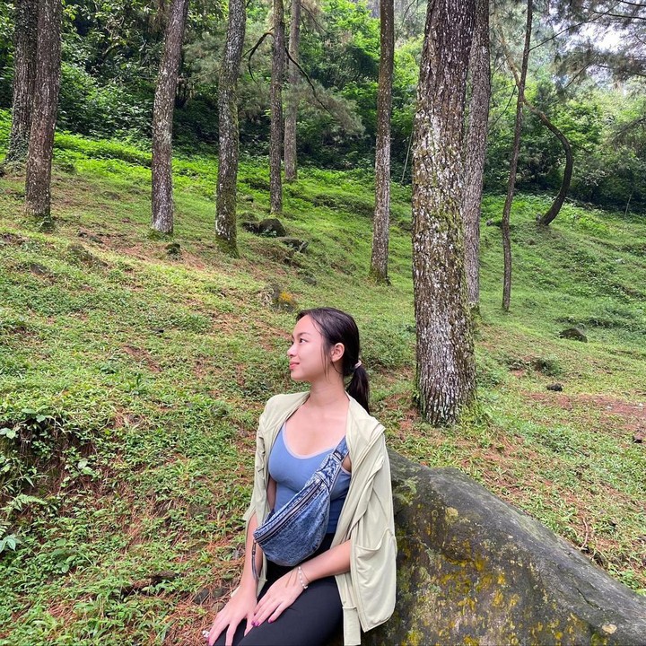 <p>Dalam postingan di media sosial miliknya, Bella kerap terlihat modis, lho.(Foto: Instagram @nabilahrdz)<br /><br /><br /></p>