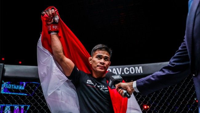 Bermimpi bertarung dengan Yuya Wamakatsu ataupun Adriano Moraes, Eko Roni melontarkan prediksi jelang laga bergengsi yang memperebutkan sabuk juara dunia itu.