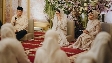 img-title Putri Tanjung yang Mengharu-biru di Pengajian Jelang Nikah