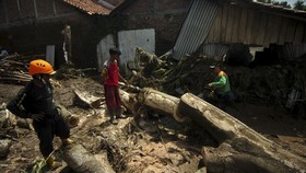 FOTO: Banjir Bandang Terjang Brebes