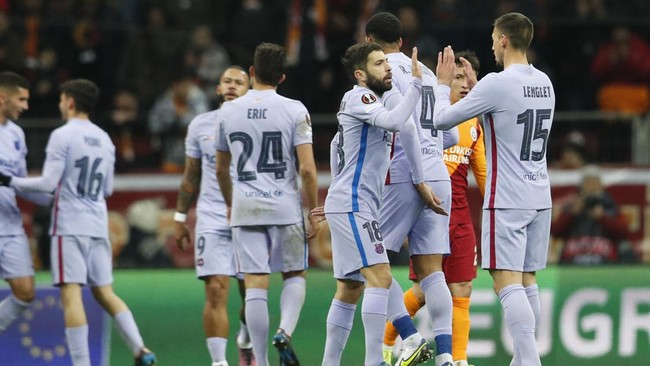 Hasil drawing perempat final Liga Europa mempertemukan Eintrach Frankfurt vs Barcelona. Berikut hasil drawing babak perempat final Liga Europa.