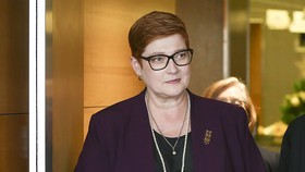 Australia Sanksi 2 Oligarki Rusia yang Dekat dengan Putin