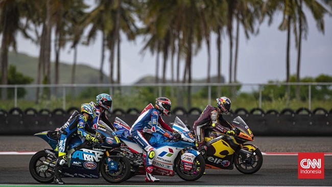 Live streaming Moto2 Mandalika 2022 dari Sirkuit Mandalika bisa disaksikan di CNNIndonesia.com di sini.
