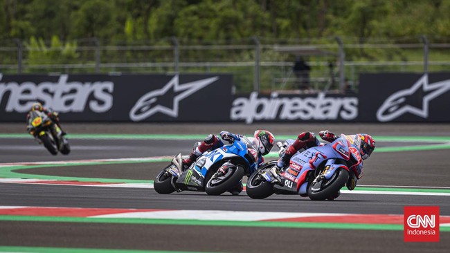 Jake Dixon jadi pembalap tercepat sesi latihan bebas kedua (FP2) Moto2 Mandalika. Sementara itu Tim Pertamina Mandalika masih kesulitan bersaing.