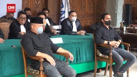 VIDEO: 2 Polisi Terdakwa Pembunuh Anggota FPI Divonis Bebas