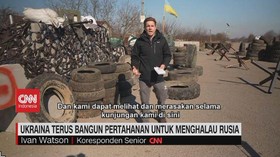 VIDEO: Ukraina Terus Bangun Pertahanan Untuk Menghalau Rusia