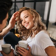Nggak Bisa Hidup Tanpa Pacar, 4 Zodiak Ini Love Oriented Banget! Ssst, Ada yang Haus Cinta!