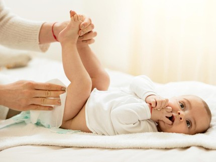 Jangan Panik Bun, Ini Dia Cara Meringankan Ruam Popok pada Bayi