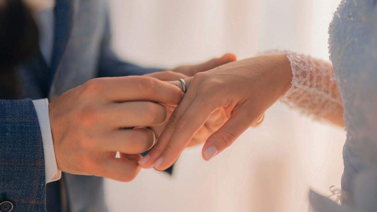 Viral Jasa Tawaran Nikah Siri di TikTok, Ini Respons Ulama