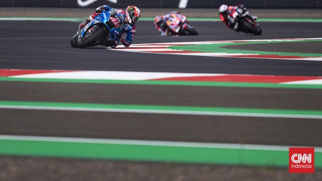 Keseruan live streaming MotoGP Mandalika 2022 dari Sirkuit Mandalika bisa ditonton melalui CNNIndonesia.com di sini.