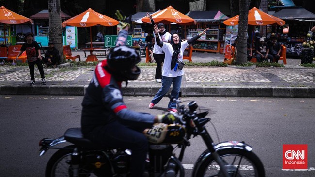 FOTO: Nostalgia Ajang Balap Motor Klasik di Ancol