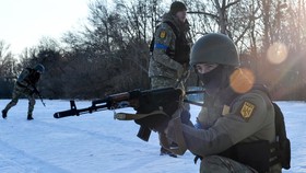 Resimen Azov vs Pasukan Rusia Terlibat Tempur Sengit di Mariupol