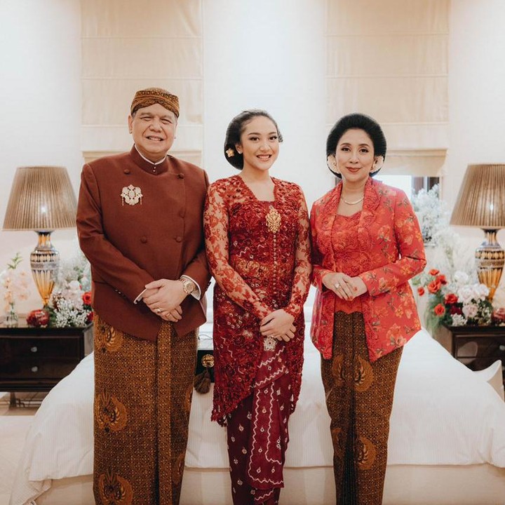 <p>Akad nikah Putri sendiri akan berlangsung pada Minggu (20/3/2022), Bunda. Kita doakan, semoga semuanya dapat berjalan dengan lancar, ya. (Foto: Samuel Rustandi/morden.co)</p>