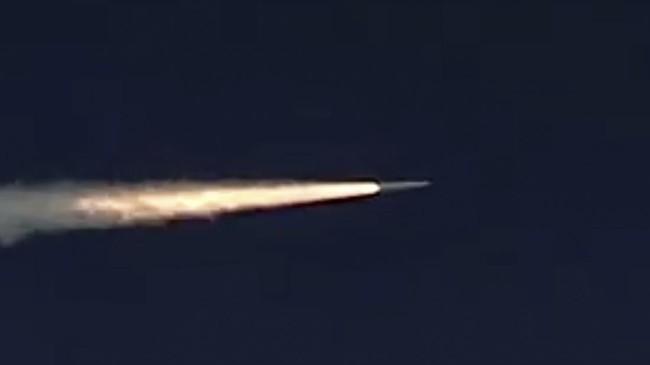 Sederet kabar meramaikan berita internasional Senin (4/9), dari Rusia tembak rudal hipersonik ke Ukraina, hingga India kerahkan manusia lutung jelang KTT G20.