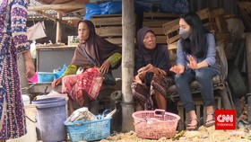 VIDEO: Bantu Ibu Penjual Ikan Asin lewat Berbuat Baik