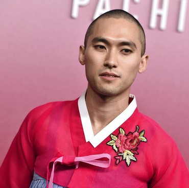 Akui Foto Nenek-nenek Tanpa Izin, Jin Ha Aktor 'Pachinko' Minta Maaf