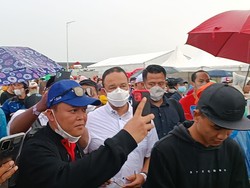 Anies Baswedan Dikerubuti Usai Bubaran MotoGP Mandalika
