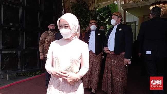 Atalia Praratya Jadi Bunda Inspiratif Pilihan HaiBunda Istri Gubernur Jabar Ridwan Kamil, Atalia Praratya terpilih sebagai Bunda Inspiratif dalam Pilihan Bunda Awards 2022 yang digelar HaiBunda, Rabu (21/12).
