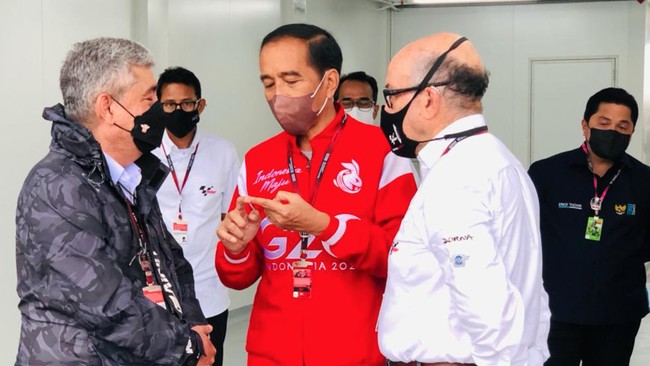 Presiden RI Joko Widodo (Jokowi) mengungkapkan perasaannya usai Indonesia menjadi tuan rumah MotoGP Mandalika 2022 di Sirkuit Mandalika, Minggu (20/3).