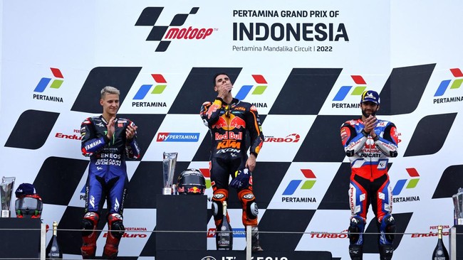 Presiden Joko Widodo mengaku mengganti jagoan MotoGP Mandalika ke Fabio Quartararo setelah Marc Marquez cedera.