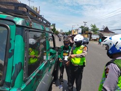 Ricuh! Saat Konvoi Gerakan Pemuda Kabah Ditilang Polisi dan Melawan