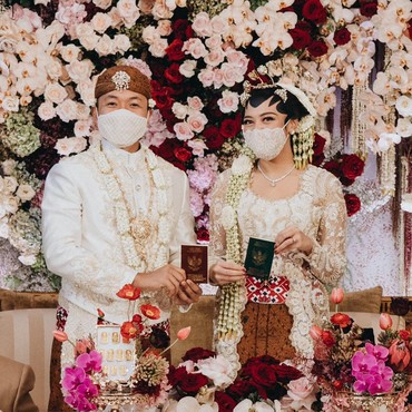 Kental Adat Jawa, Yenny Wahid Kagum dengan Pernikahan Putri-Andra