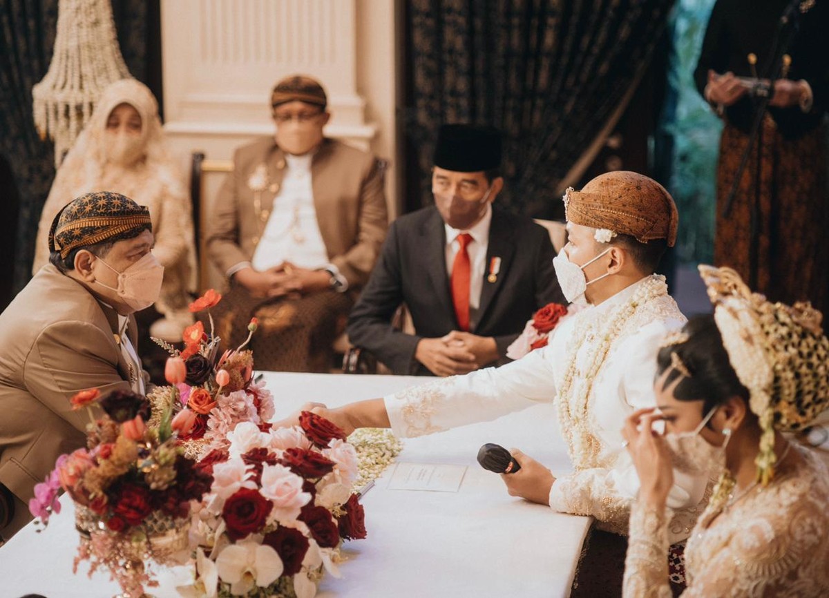 pernikahan putri tanjung