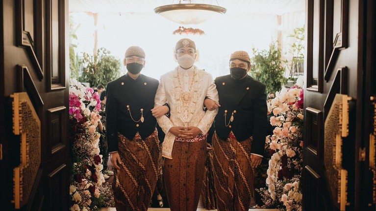 putri tanjung pernikahan putri tanjung