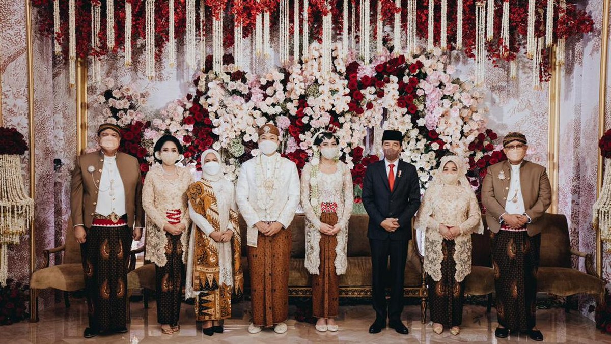 Pernikahan Putri Tanjung