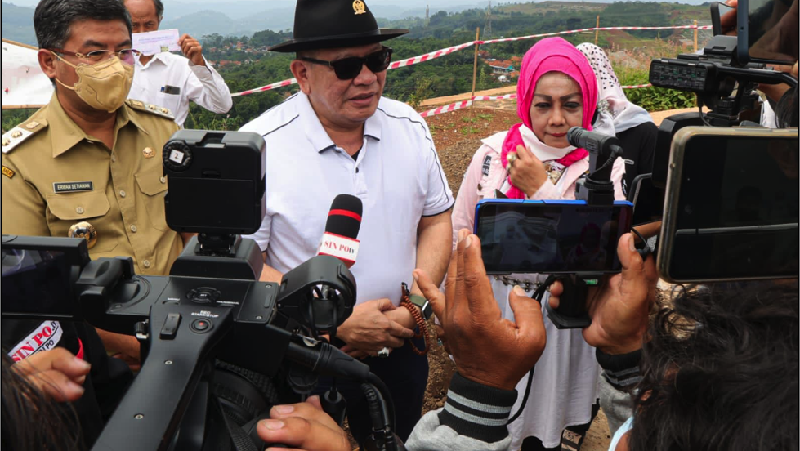 Ketua DPD RI AA LaNyalla Mahmud Mattalitti menemui masyarakat empat desa dari tiga kecamatan di Kabupaten Sumedang, Jawa Barat