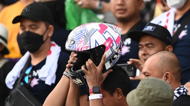 KYT Indonesia tidak menyangka apa yang dilakukan Espargaro menjadi viral, dan tersebar ke seluruh dunia.