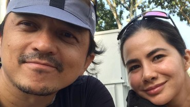 7 Potret Kebersamaan Engku Emran & Noor Nabila Istri Ketiga Sebelum Keluar Rumah