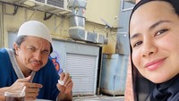 7 Potret Engku Emran dan Istri Rayakan Setahun Menikah, Tulis Caption Manis