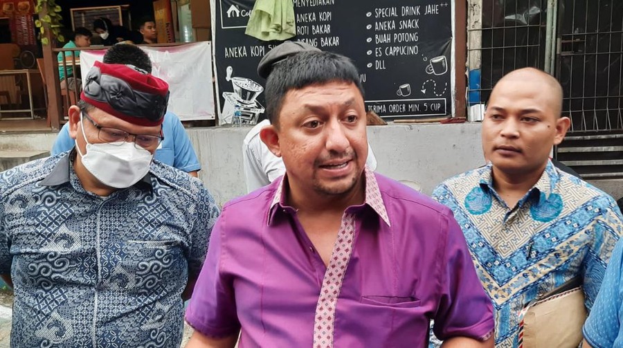 Fahd A Rafiq melaporkan Ketum KNPI Umar Bonte dan Sekjen KNPI Ahmad Fauzan ke Polda Metro Jaya Fahd A Rafiq melaporkan Ketum KNPI Umar Bonte dan Sekjen KNPI Ahmad Fauzan ke Polda Metro Jaya