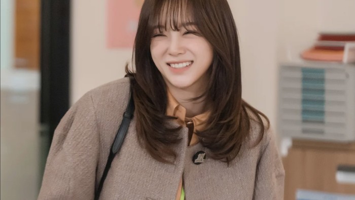 Gaya Kim Sejeong di Drakor A Business Proposal