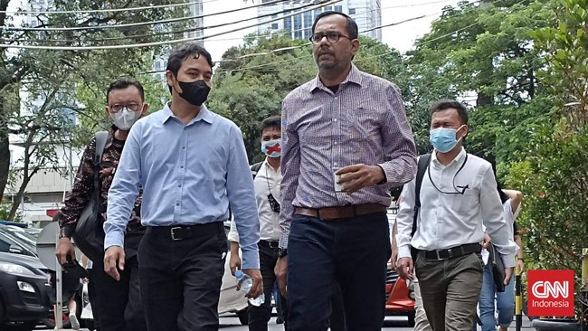 Haris Azhar dan Fatia ditetapkan sebagai tersangka dalam kasus dugaan pencemaran nama baik terhadap Menteri Luhut Binsar Pandjaitan.