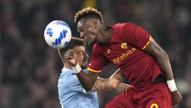 AS Roma sukses membantai Lazio dalam pertandingan lanjutan Liga Italia 2021/2022.