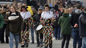 FOTO: Horor Mobil Seruduk Kerumunan Karnaval di Belgia