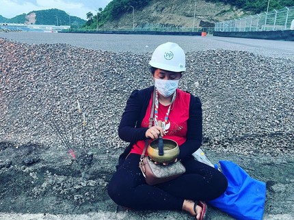 Rara Istiati, Pawang Hujan Mandalika yang Bayarannya Capai Ratusan Juta