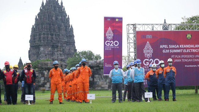 PLN memastikan pasokan listrik di Jawa Tengah dan DIY dalam keadaan aman, dengan daya mampu sebesar 6.772 MW dan cadangan daya listrik sebesar 30 persen.