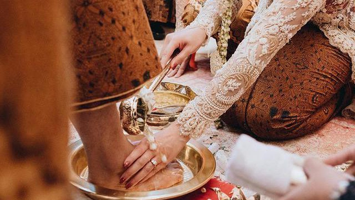 Prosesi upacara adat Panggih