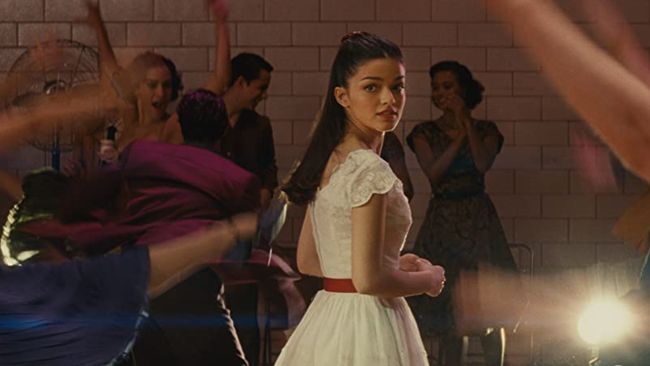 Rachel Zegler, pemeran utama West Side Story, tidak mendapatkan undangan untuk malam penghargaan Academy Awards ke-94.