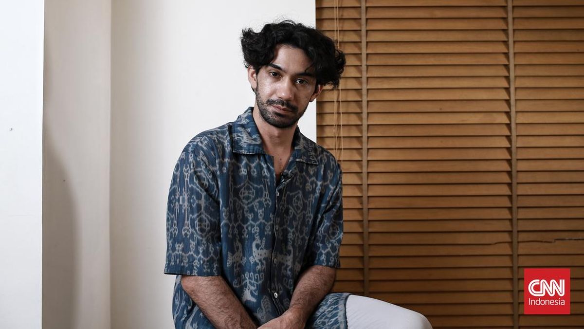 Reza Rahadian Karhutla Value Need To Set So National Disaster