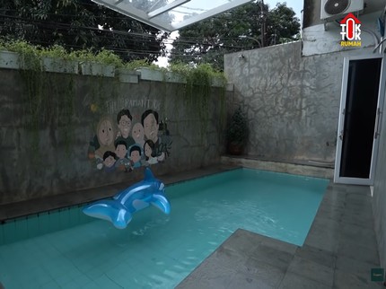 7 Potret Rumah Zaskia Adya Mecca, Bernuansa Jawa dan Ada Kolam Renang Anak