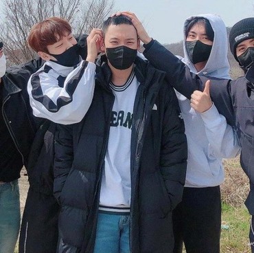 Inseong SF9 Jalani Wajib Militer Hari Ini