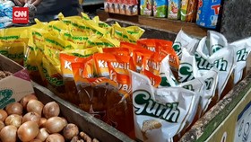 VIDEO: Stok Minyak Goreng Melimpah Konsumen Malah Tak Minat