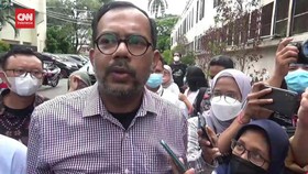 VIDEO: Haris Azhar Datangi Polda Metro: Ini Politis