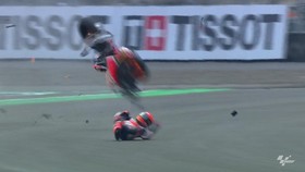VIDEO: Insiden Lengkap Kecelakaan Hebat Marc Marquez