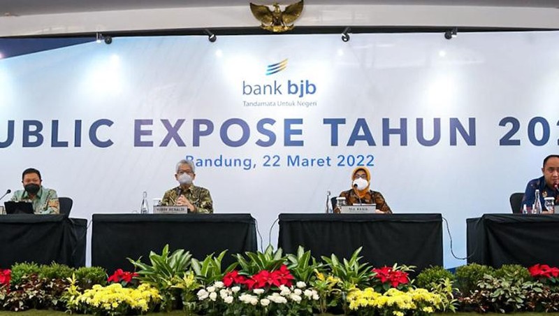 Direktur Utama bank bjb, Yuddy Renaldi menyatakan aksi korporasi penambahan modal melalui hak memesan terlebih dahulu (right issue)